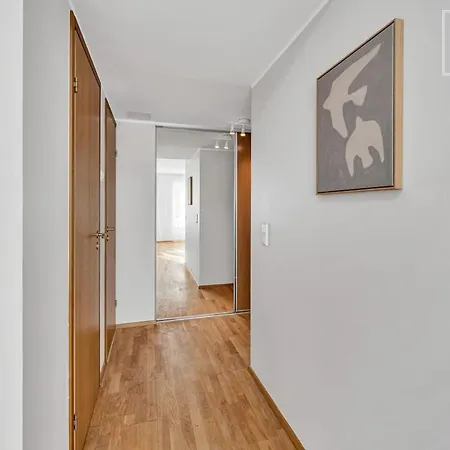2 Bedroom In Kadriorg With Sauna Balcony And Free Parking